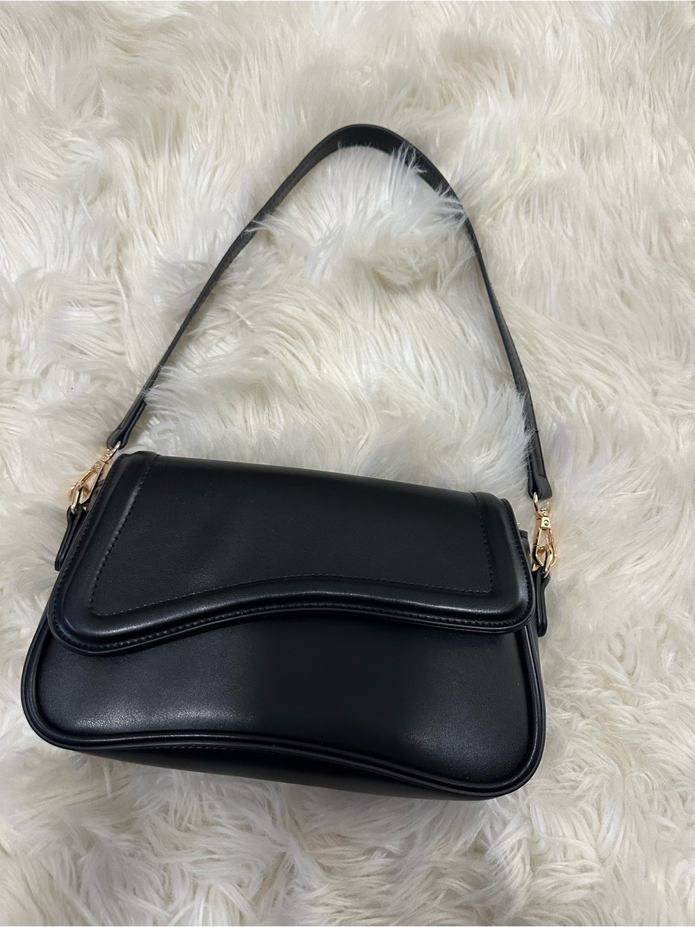 Black Leather Shoulder Bag - Unbranded